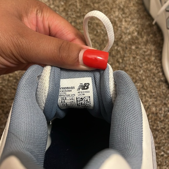 Women's 608 V5 Trainer Sneaker New Balance - Picture 4 of 5